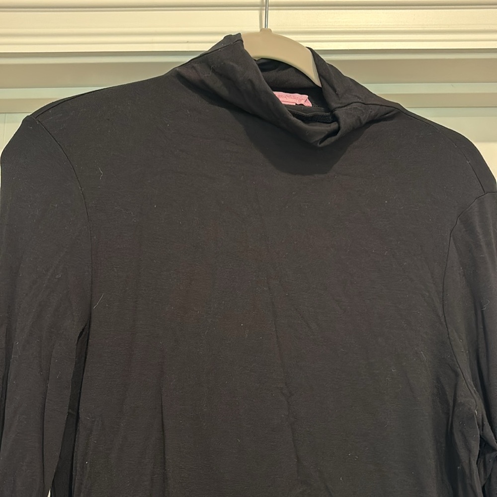 Lilly Pulitzer Black Turtleneck Top - Picture 2 of 3